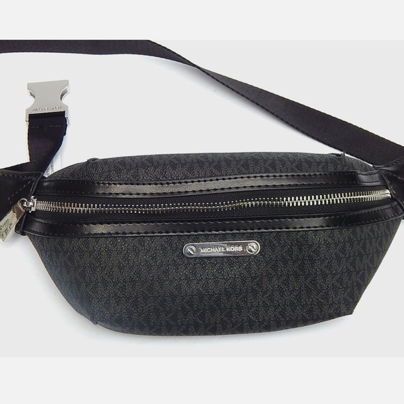 Michael Kors Black Belt Bag - Picture 1 of 5